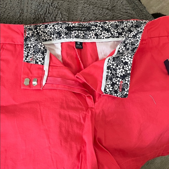 Land N Sea Women's Pink Shorts - Picture 1 of 6